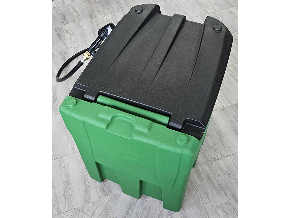 Transportni polietilenski rezervoar