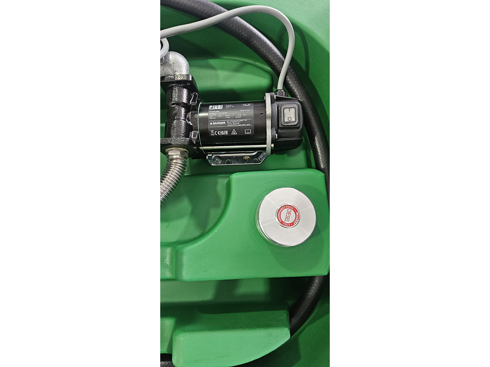 Transportni polietilenski rezervoar