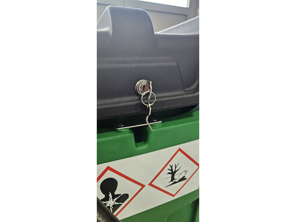 Transportni polietilenski rezervoar